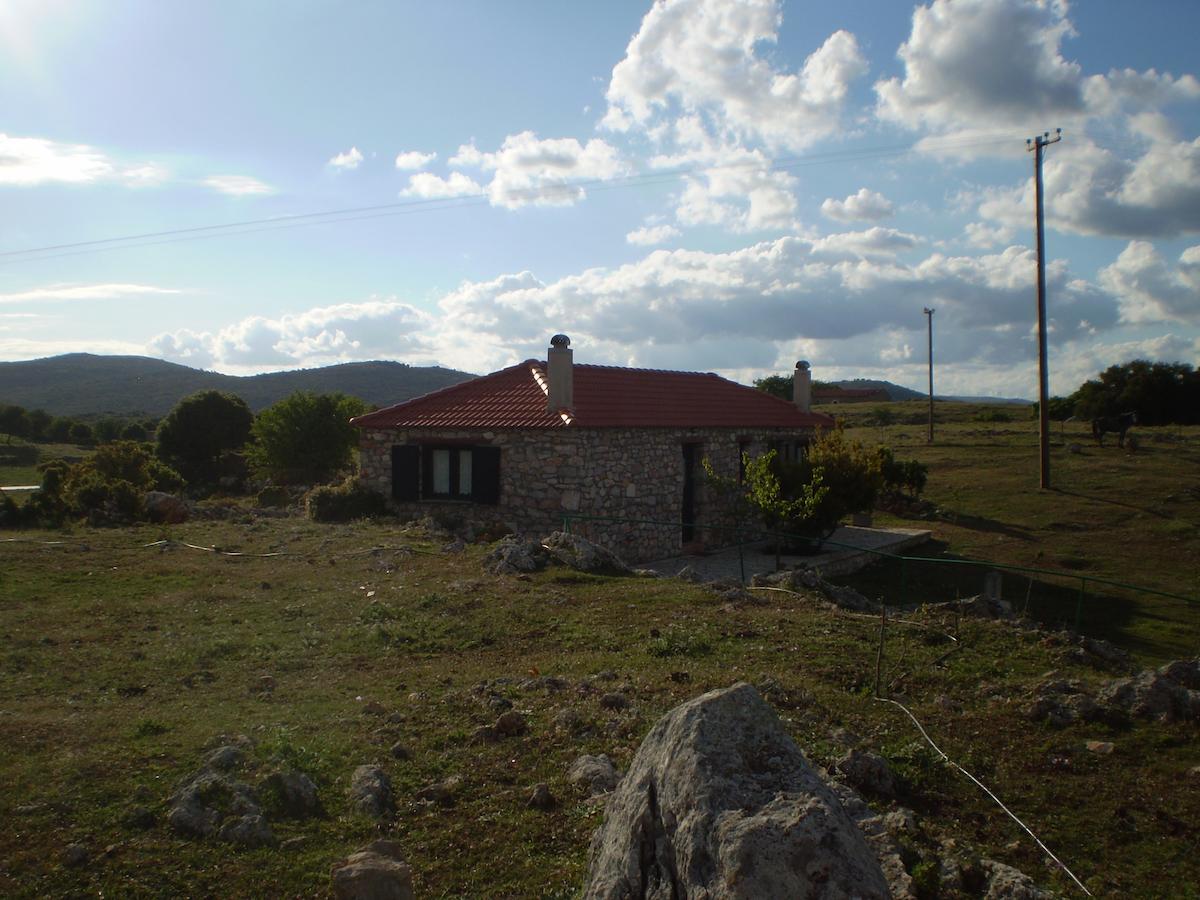 Arachovitika Kalivia Hotel Karyes Exterior foto