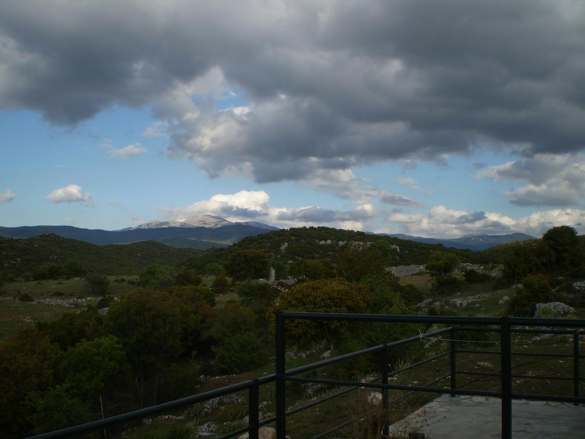 Arachovitika Kalivia Hotel Karyes Cameră foto