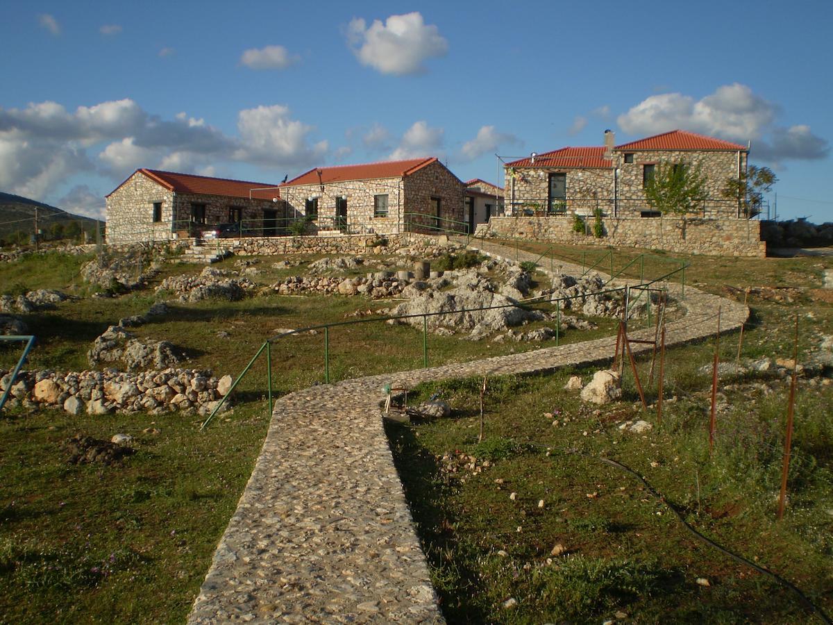 Arachovitika Kalivia Hotel Karyes Exterior foto